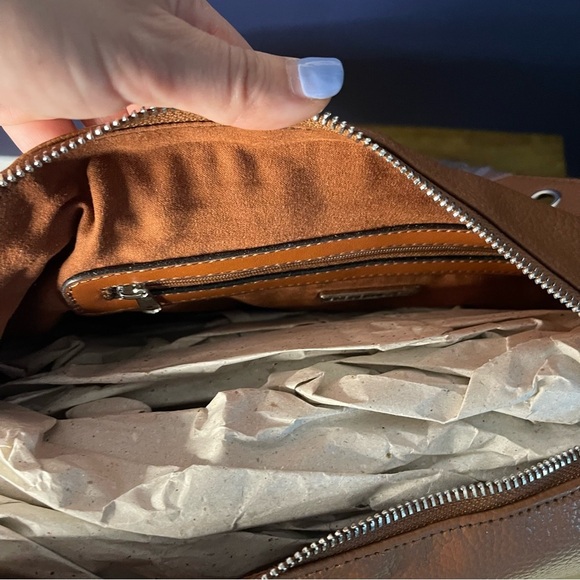 Steve Madden Brown Fringe Shoulder Crossbody Bag NWT - Picture 5 of 9